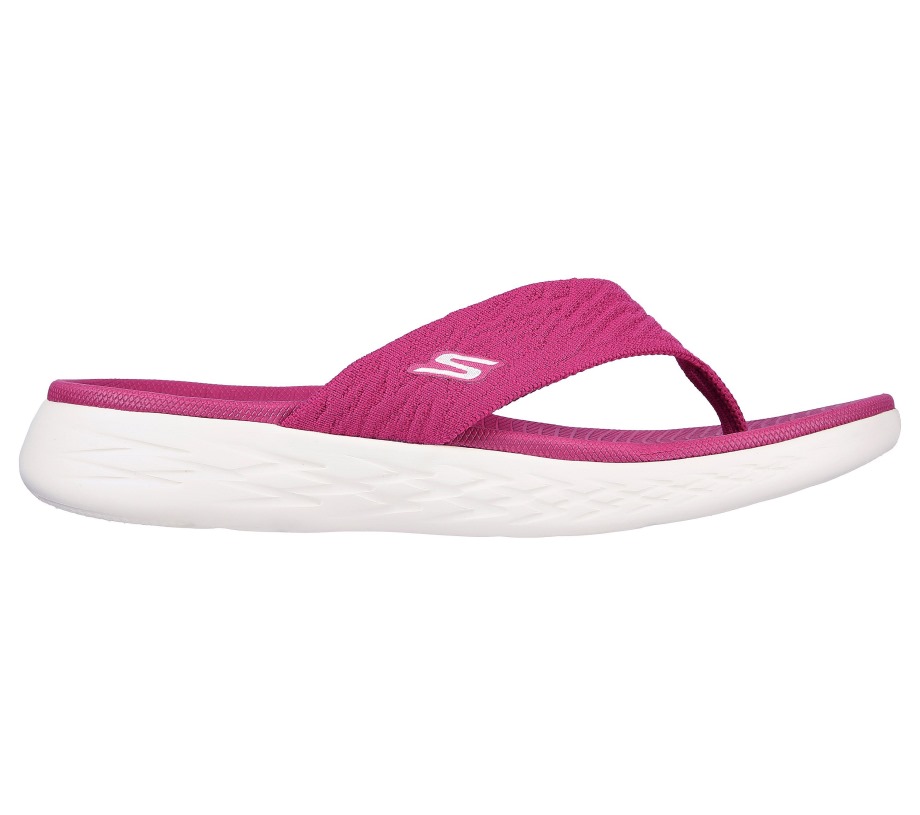 On-the-GO 600 Sunny Fuchsia Skechers