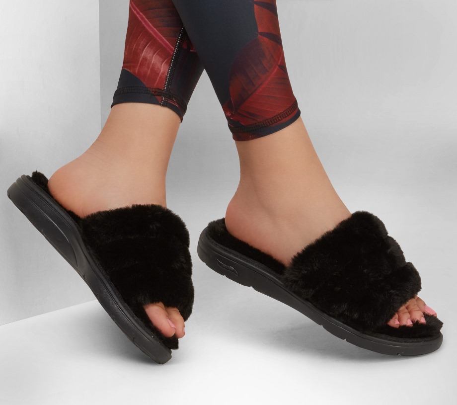 GO Lounge Arch Fit Lounge Unwind Black Skechers