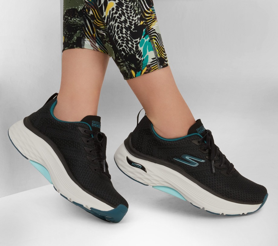 Skechers Max Cushioning Arch Fit