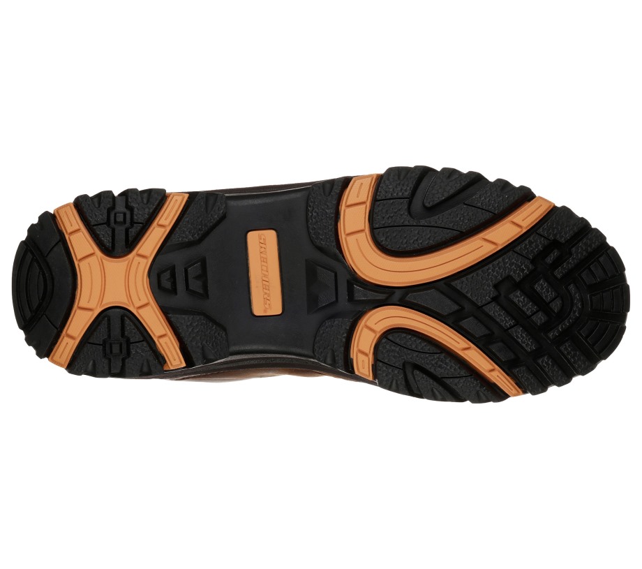 Relaxed Fit Relment Traven Skechers Brown
