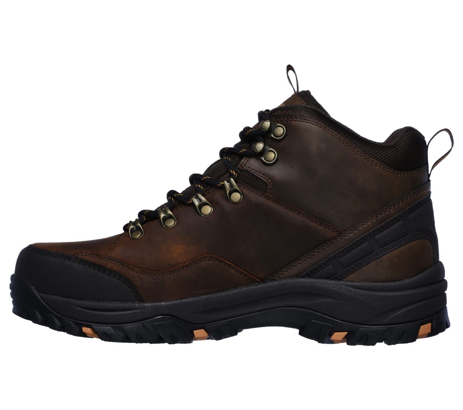 Relaxed Fit Relment Traven Skechers Brown