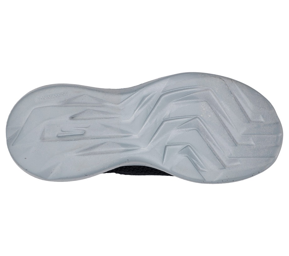GO RUN Fast Meltor Skechers Black