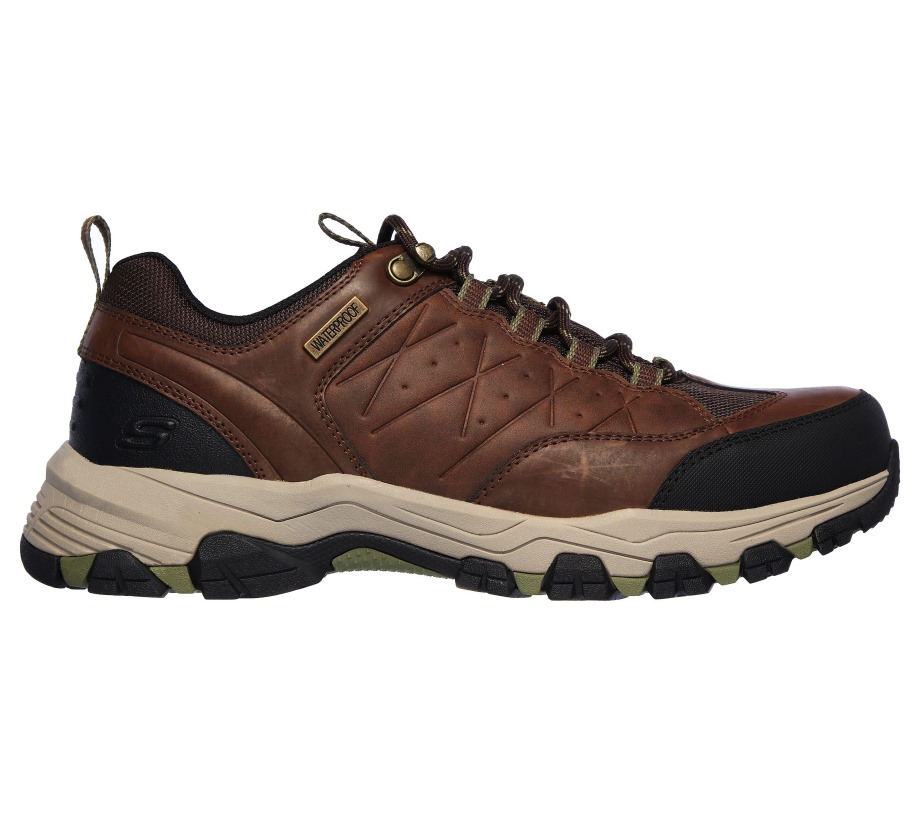 Relaxed Fit Selmen Helson Light Brown Skechers
