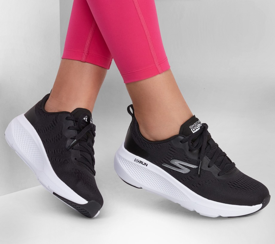 Skechers GOrun Elevate Black