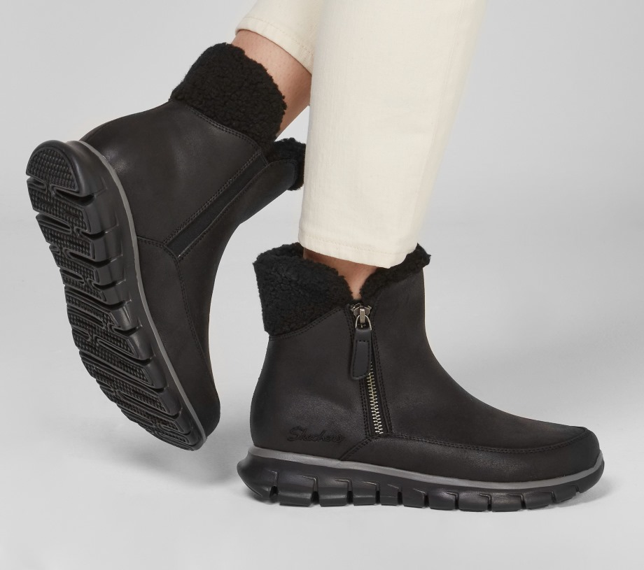 Synergy Collab Skechers Black