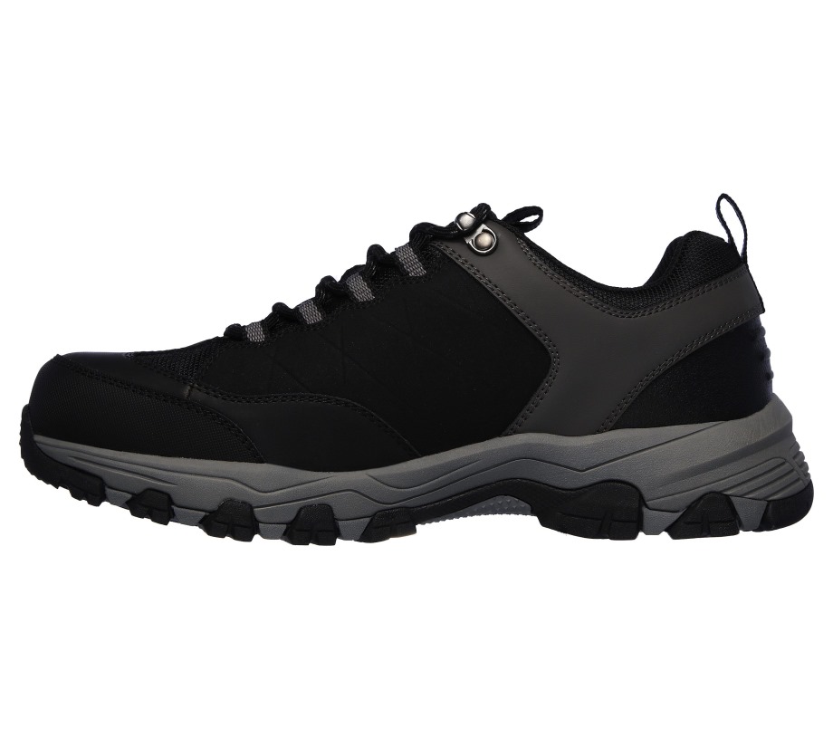 Relaxed Fit Selmen Helson Skechers Black