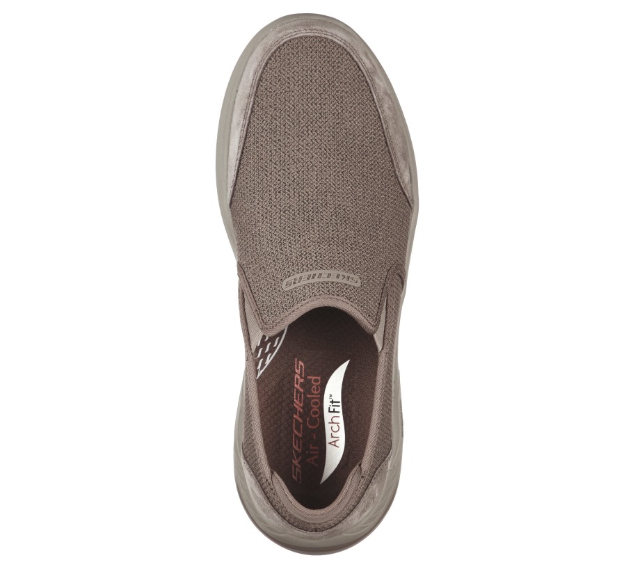 Relaxed Fit Arch Fit Motley Ratel Skechers Light Brown
