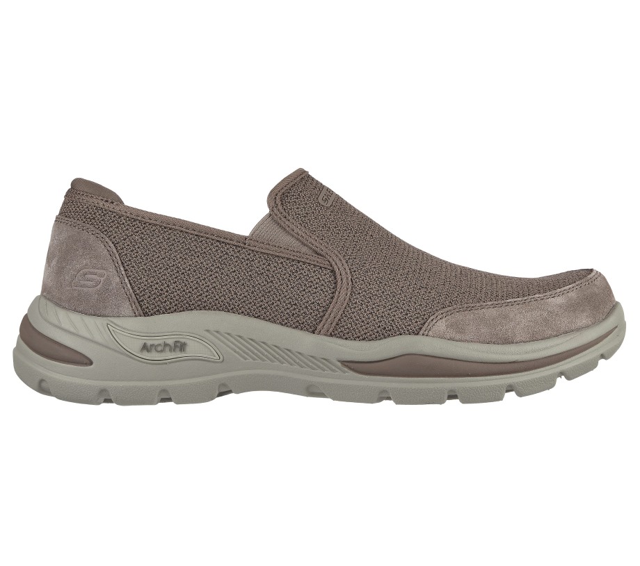 Relaxed Fit Arch Fit Motley Ratel Skechers Light Brown