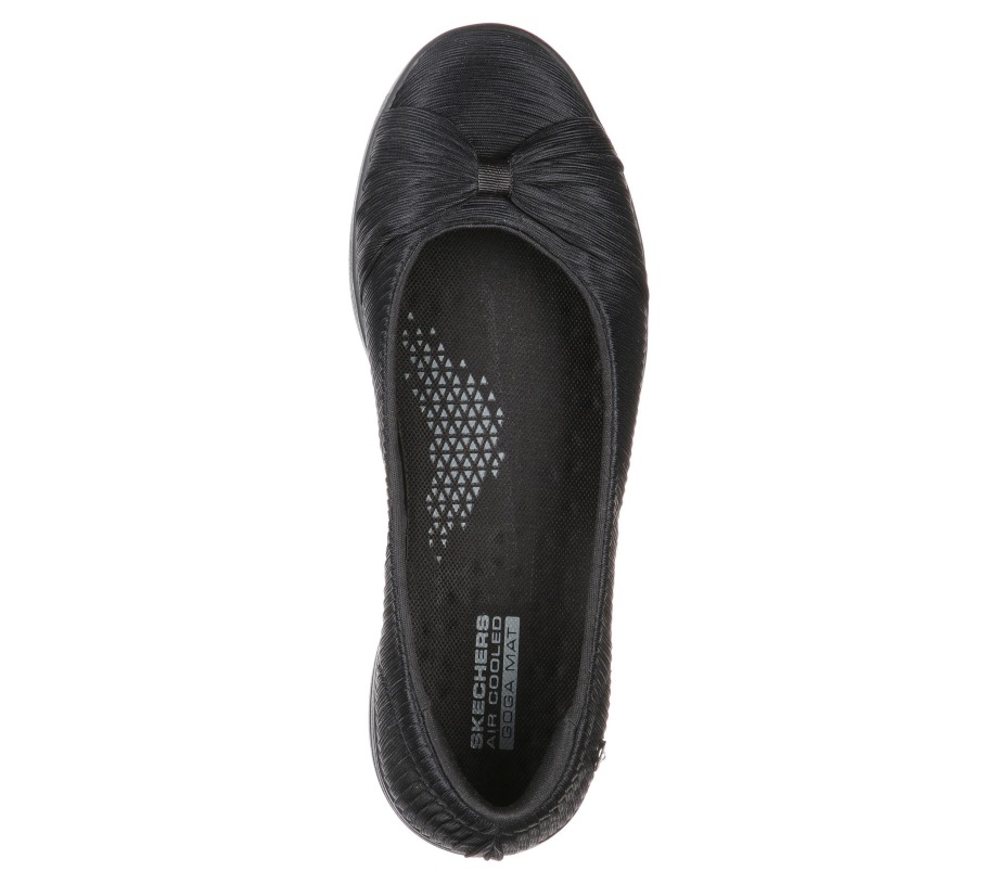 On-the-GO Dreamy Bella Black Skechers