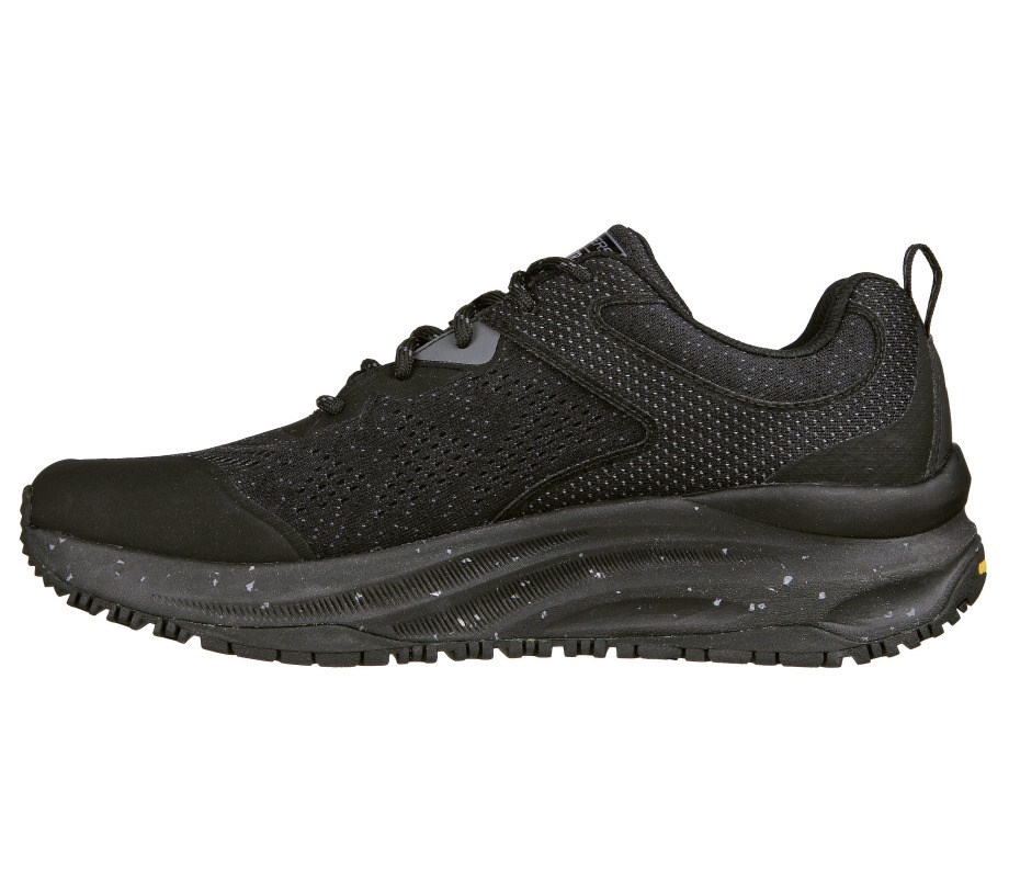 Relaxed Fit D'Lux Trail Black Skechers