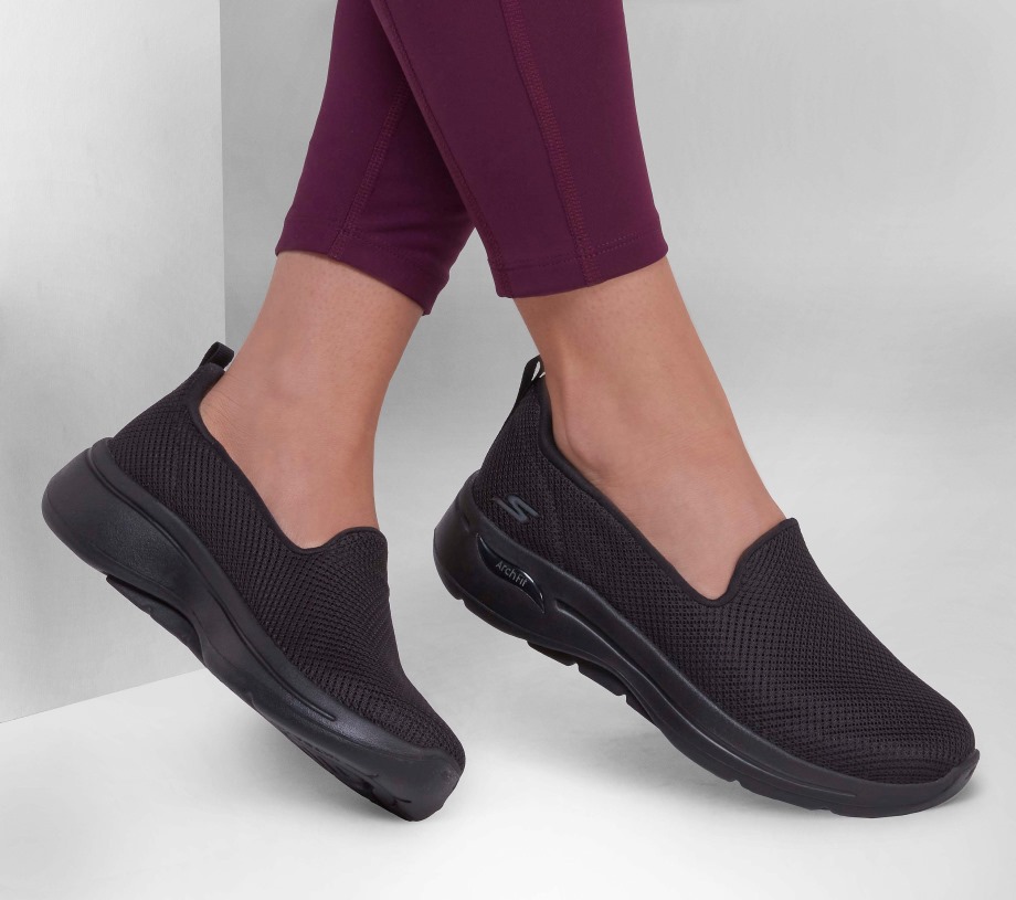 Skechers GOwalk Arch Fit Grateful Black