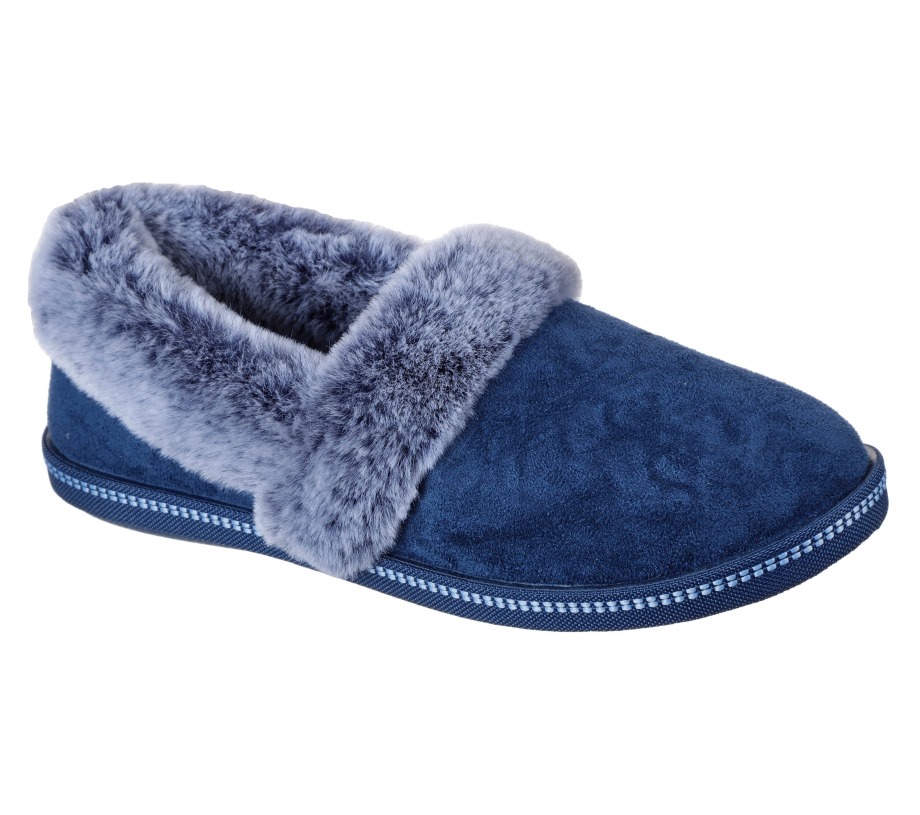 Cozy Campfire Team Toasty Navy Skechers