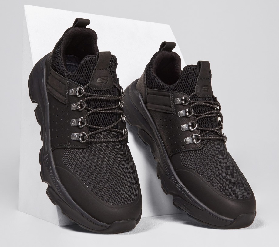 Skechers Relaxed Fit Delmont Escola Black
