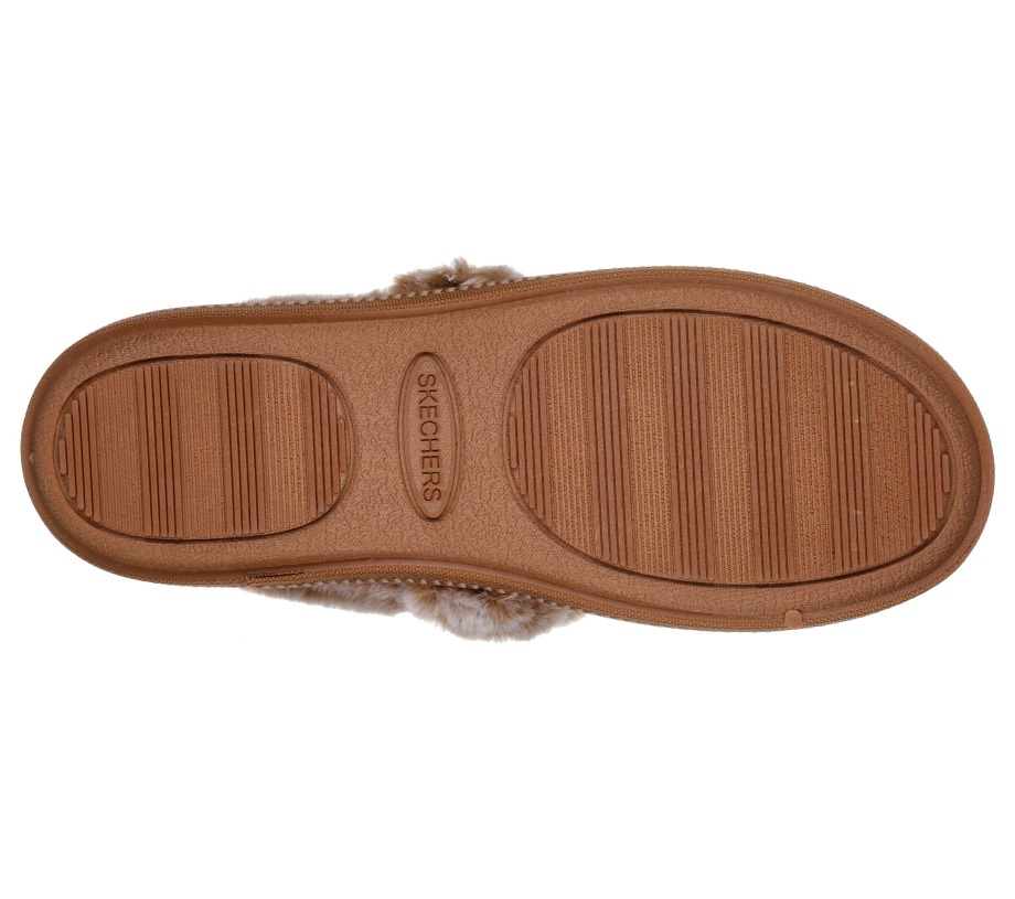 Cozy Campfire Team Toasty Skechers Chestnut