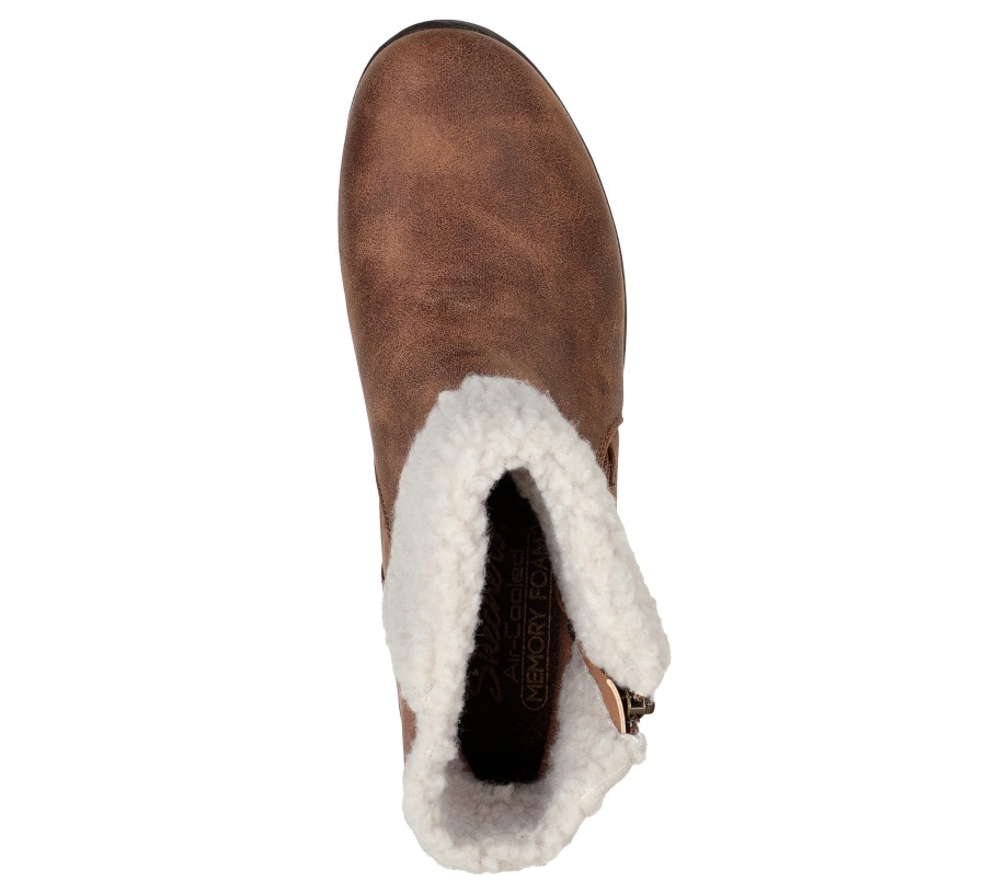 Arya New Rumor Skechers Chestnut