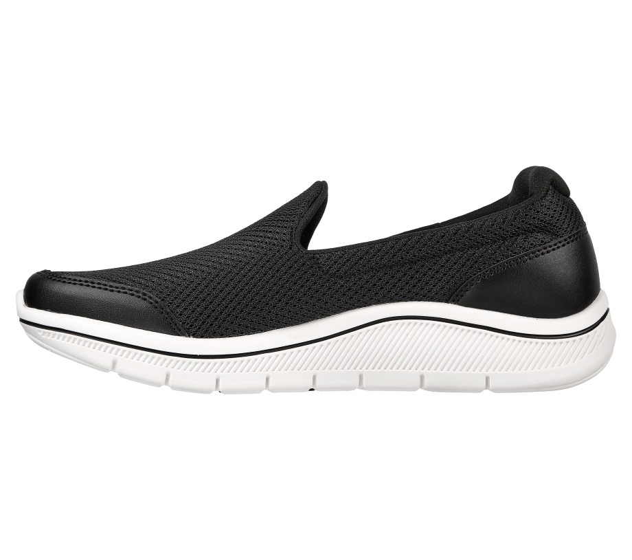 Relaxed Fit GO GOLF Arch Fit Walk Black White Skechers