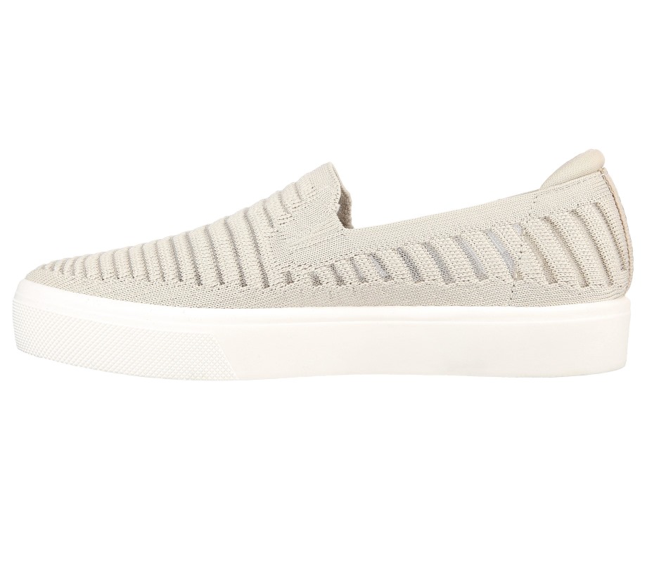 Poppy Garden Walk Skechers Off White